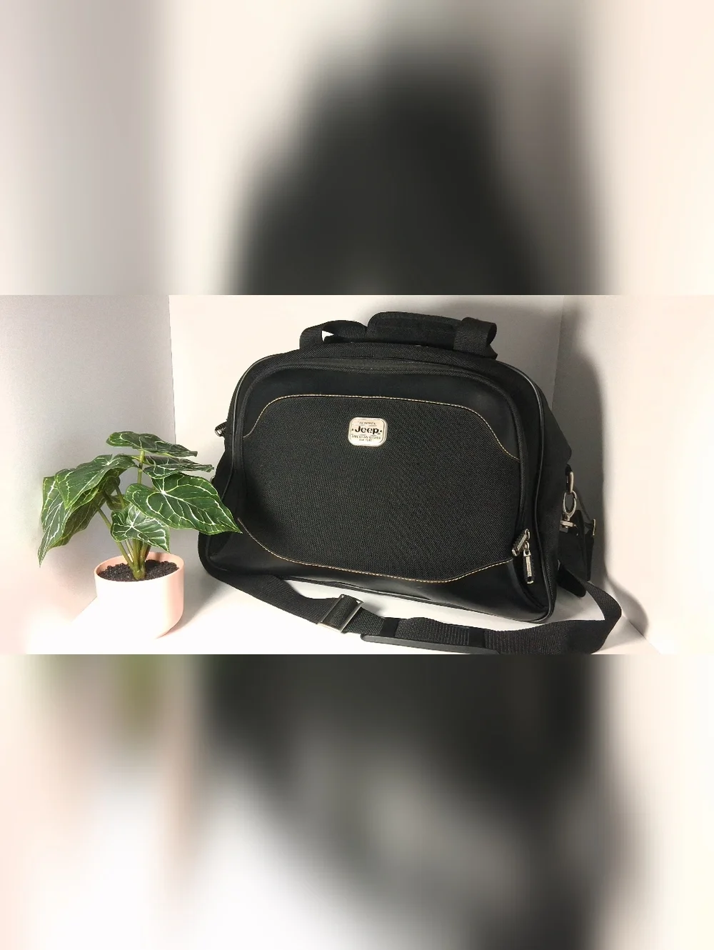 Jeep Men's Black Laptop Messenger Bag - Unbranded Authentic
